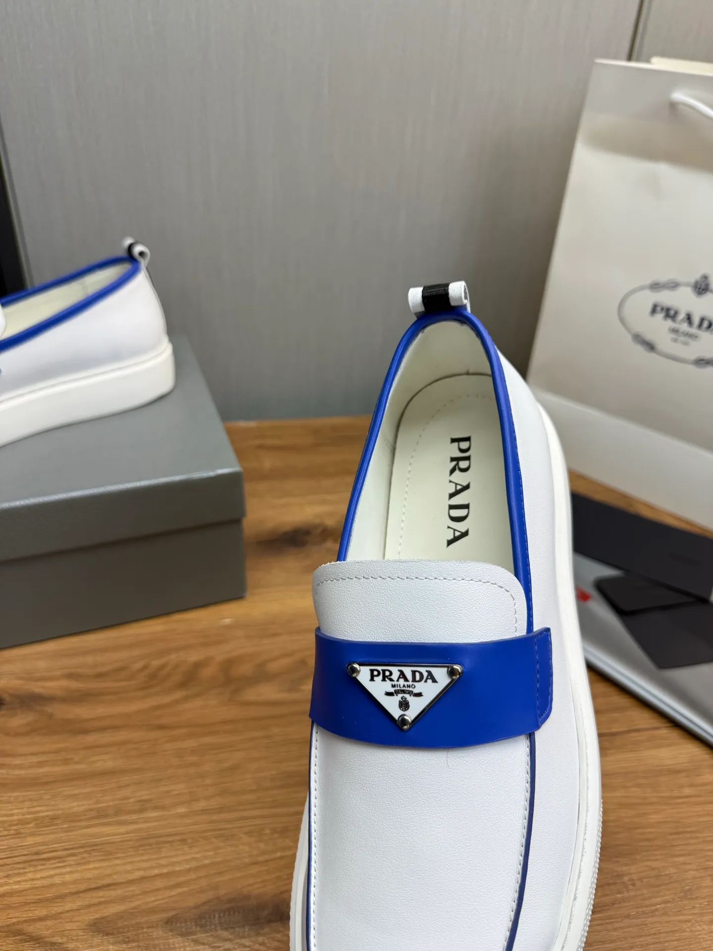 Factory price 580💰 [PRADA] Men's shoes are popular in the counter, official website is synchronized, 1 high-quality shipment ✔️Original cowhide + cowhide lining, 1🆚1 replica, original sole, 38-45 (45 customized, non-refundable)